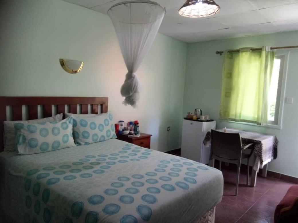 Gloria'S Bed And Breakfast Livingstone Kültér fotó
