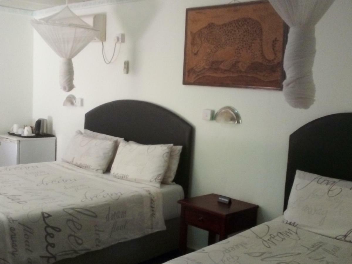 Gloria'S Bed And Breakfast Livingstone Kültér fotó