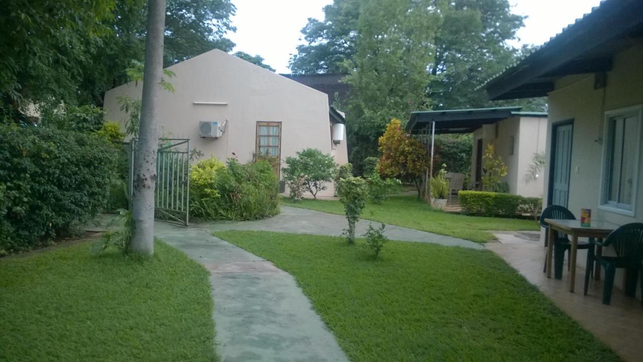 Gloria'S Bed And Breakfast Livingstone Kültér fotó